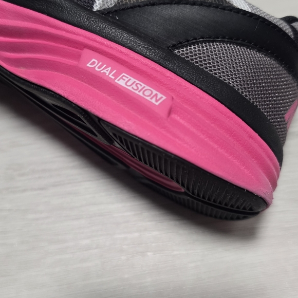 Nike Women's Black and Pink Training Shoes Size 7 - Picture 3 of 6